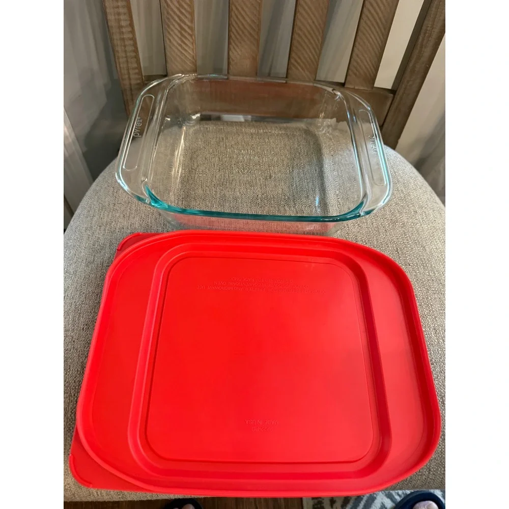 Pyrex vintage glass